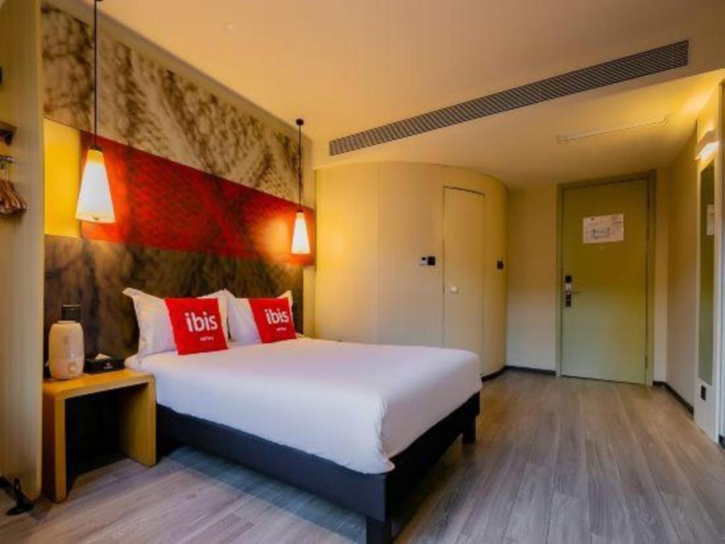 Ibis Xi'An First Gaoxin Rd Hotel Exterior photo