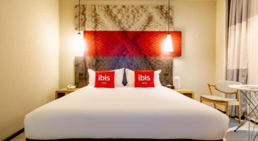 Ibis Xi'An First Gaoxin Rd Hotel Exterior photo