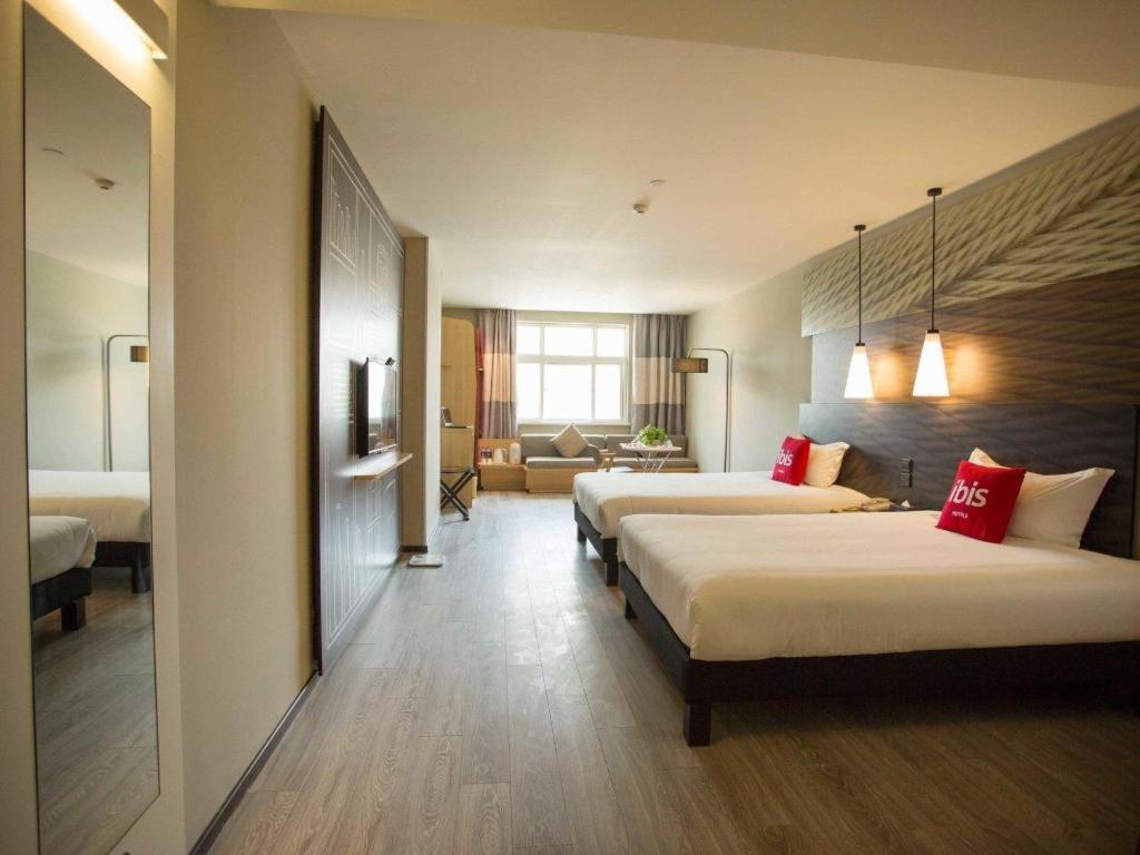 Ibis Xi'An First Gaoxin Rd Hotel Exterior photo